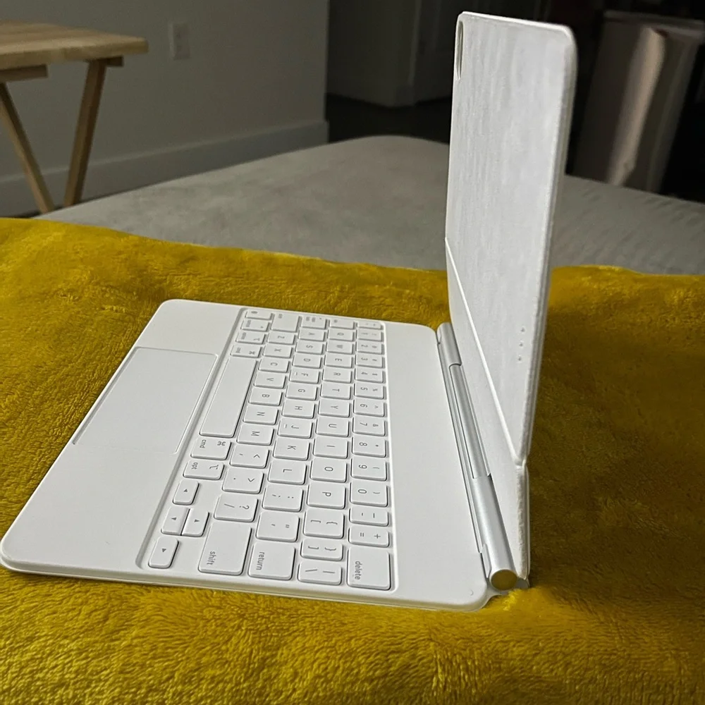 11 inch Magic Keyboard